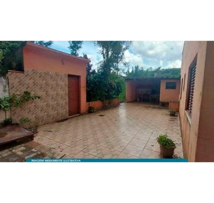 Casa em Serra Negra, Três Barras, Avenidas 07 e 16, Lts 29, 30, 67 e 68 da Qd 19, Três Barras, Serra Negra, SP, SP. Área: 1070.11m2