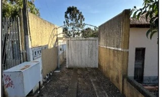 Imóvel 2591357 ['8444416208038'] - ['RUA IZABEL OSSOWSKI,N. 573 CS 03, PIRIQUITOS - CEP: 84064-210, PONTA GROSSA - PARANA'] ['Periquitos'] - ['Ponta Grossa']/['PR'] - 1