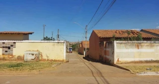 Imóvel 2991457 [''] - ['RUA LOG CAICARA, 12, LT 10, QD 01, CS 36, CHACARAS ARAGUAIA, VALPARAÍSO DE GOIÁS/GO'] [''] - ['Valparaíso De Goiás']/['GO'] - 1