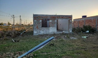 Imóvel 2359857 ['8444426088531'] - ['RUA LUIZA PINTO,N. 038 LT 21 QD 14, DONANA - CEP: 28110-000, CAMPOS DOS GOYTACAZES - RIO DE JANEIRO'] [''] - ['Campos Dos Goytacazes']/['RJ'] - 1