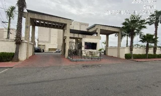 Imóvel 2359858 ['8787717302192'] - ['AVENIDA PRESIDENTE VARGAS,N. 415/445 APTO. 104 104, 6B PARQUE ABROLHOS, 1° SUBDISTRITO - CEP: 28053-100, CAMPOS DOS GOYTACAZES - RIO DE JANEIRO'] ['Parque Pecuaria'] - ['Campos Dos Goytacazes']/['RJ'] - 1