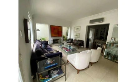 Casa em São Paulo, Jardim Paulista, Rua José Clemente, 174, SP. Área: 250m2