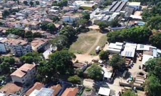 Imóvel 2968759 [''] - ['Rua Israel Pinheiro, no 166, e lateral para a Rua Geraldo Vieira Ribeiro, Bairro Universitário'] [''] - ['Governador Valadares']/['MG'] - 1