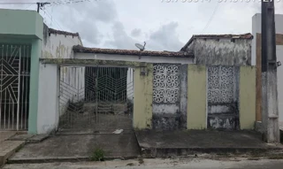 Imóvel 2299861 ['1444400732494'] - ['LARGO MANOEL DO PRADO FRANCO,N. 12, CENTRO - CEP: 49580-000, AREIA BRANCA - SERGIPE'] [''] - ['Areia Branca']/['SE'] - 1