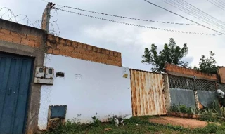 Imóvel 2269561 ['8555505265349'] - ['RUA 109,N. SN CS 02 LT 04 QD 308, , PARQUE ESTRELA DALVA IX - CEP: 72853-308, LUZIANIA - GOIAS'] ['Parque Estrela Dalva IX e X'] - ['Luziânia']/['GO'] - 1