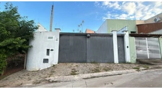 Imóvel 2888562 [''] - ['Rua Heitor Calazans Luz Moura, 830 - Casa (Lote 12 da Quadra 60) - Vila Nova Itapetininga - Itapetininga / SP'] ['Vila Nova Itapetininga'] - ['Itapetininga']/['SP'] - 1