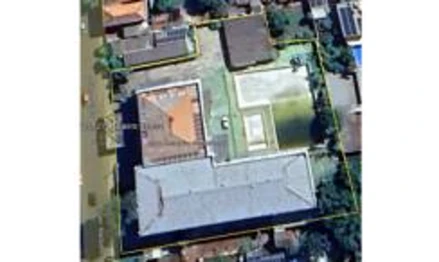 Casa em São Borja, Central, Rua General Marques, 215, RS. Área: 1619.66m2 - imagem 0
