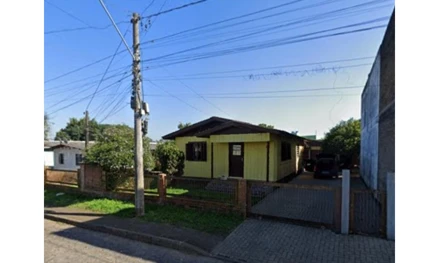 Casa em São Leopoldo, Campina, R. Três Portos, 133, RS. Área: 120.2m2
