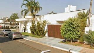 Imóvel 2590863 [''] - ['Lote urbano nº 01, da quadra 28, situado no Loteamento Recanto dos Pássaros, frente para Av. João Batista Francio, medindo 17,50m, e igual dimensão aos fundos confrontando com o lote 13; lado esquerdo para a Rua Cândido Rondon medindo 33,00m e igual dimensão para o lado direito confrontando com o lote 02'] [''] - ['Sorriso']/['MT'] - 1