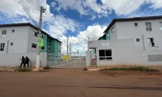 Imóvel 2401264 ['8787713566179'] - ['QUADRA 34,N. SN APTO. 201 BL D, CH 03, RUA BAHIA, SETOR DE CHACARAS ANHANGUERA B - CEP: 72871-585, VALPARAISO DE GOIAS - GOIAS'] ['Chácaras Anhanguera'] - ['Valparaíso De Goiás']/['GO'] - 1
