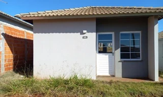 Imóvel 2412564 ['8787715522454'] - ['RUA BARBUDO DE COROA ESCARLATE,N. 185 LT 38 QD 15, LOTEAMENTO BEM VIVER ARAPONGAS - CEP: 86711-526, ARAPONGAS - PARANA'] [''] - ['Arapongas']/['PR'] - 1