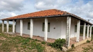 Imóvel 2980464 [''] - ['Fazenda Pitombeira, localizada na zona rural do Município de Santa Brigida/BA, com acesso por cancela, situado no km 03 do ramal rodoviário'] [''] - ['Santa Brígida']/['BA'] - 1