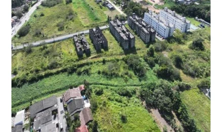 Terreno em Itajaí, Espinheiros, Rua Fermino Vieira Cordeiro, SC. Área: 34642.26m2 - imagem 0