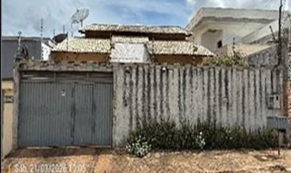 Imóvel 275865 ['1444402740184'] - ['RUA APARAI,N. S/N QUADRA 20; LOTE 34, PARQUE DOS CARAJAS - CEP: 68515-000, PARAUAPEBAS - PARA'] [''] - ['Parauapebas']/['PA'] - 1
