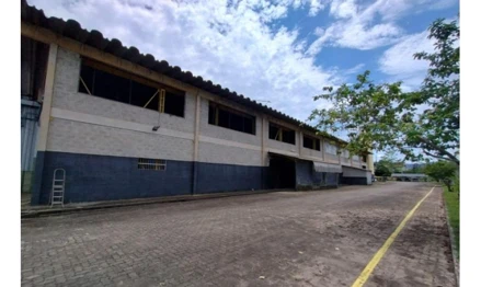 Galpão em Fundão, São José, Av. Florêncio Simoura, 2001, ES. Área: 5121m2