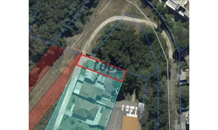 Terreno em Curitiba, Santa Felicidade, Rua Cajubi, 8 - Santa Felicidade, Curitiba/PR, CEP 81020-490, PR. Área: 52.5m2