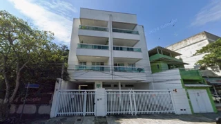 Imóvel 2672170 [''] - ['Praia de Jequiá n° 170, na Ilha do Governador - RJ, reúne conforto, excelente localização e um diferencial que faz toda a diferença: direito a 1 vaga de garagem. Com fachada moderna, varandas amplas e em rua de frente para a praia, esse imóvel oferece um estilo de vida único, com brisa marítima, tranquilidade e qualidade de vida. Localização privilegiada e rara: rua em frente à praia, ideal para quem busca viver bem ou investir em um imóvel com forte apelo de mercado Préd