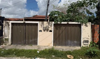 Imóvel 2963471 ['8444413642098'] - ['RUA 03,N. 177 LOTEAMENTO RESIDENCIAL BR116, BARROCAO - CEP: 61880-000, ITAITINGA - CEARA'] ['Pedras'] - ['Itaitinga']/['CE'] - 1