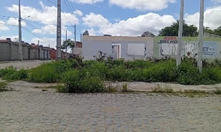 Imóvel 2865372 ['8787713969788'] - ['RUA SEVERINO JOSE DA SILVA,N. 11 LT 08 QD 49, EUNO ANDRADE DA SILVA - CEP: 55150-000, BELO JARDIM - PERNAMBUCO'] ['Centro'] - ['Belo Jardim']/['PE'] - 1
