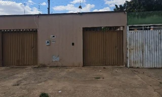 Imóvel 3049173 ['8444420161059'] - ['RUA BOM PASTOR,N. SN CS 2 LT 28 QD 19, JARDIM ZULEIKA - CEP: 72850-625, LUZIANIA - GOIAS'] ['Jardim Zuleika'] - ['Luziânia']/['GO'] - 1