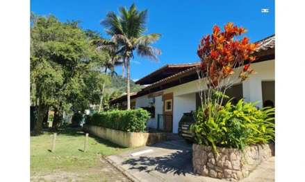 Casa em Ubatuba, Praia Dura, Rua Formosum, 31, SP. Área: 730.7m2