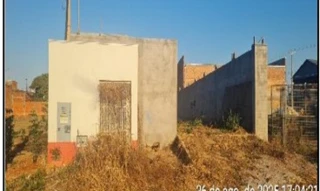 Imóvel 2641873 ['10278251'] - ['RUA OTAVIANO AZAMBUJA (ANTIGA RUA 14),N. 00 QD 27, LT 17, JARDIM SANTA FÉ, JARDIM SANTA FE - CEP: 78250-000, PONTES E LACERDA - MATO GROSSO'] [''] - ['Pontes E Lacerda']/['MT'] - 1