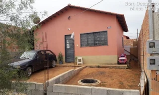 Imóvel 2520674 ['8787715766558'] - ['RUA THETA,N. 200 LT 05 QD 10, GERALDO CESARIO - CEP: 35634-586, BOM DESPACHO - MINAS GERAIS'] [''] - ['Bom Despacho']/['MG'] - 1