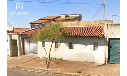 Casa em Uberaba, Josa Bernardino II, Avenida José França, nº 416, Josa Bernardino II, MG. Área: 200m2