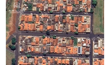 Casa em Uberaba, Josa Bernardino II, Avenida José França, nº 416, Josa Bernardino II, MG. Área: 200m2 - imagem 0
