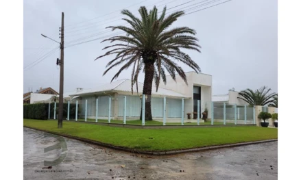 Apartamento em Balneário Rincão, Centro, Av. Florianópolis, SC. Área: 77.79m2