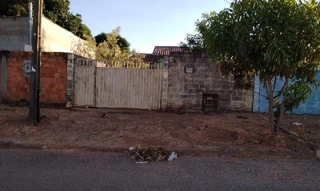 Imóvel 2593376 ['8444401361960'] - ['RUA PROFESSORA GUIOMAR GRAMMONT MACHADO,N. SN LT 31 QD 19 CS 01, JARDIM SION - CEP: 72823-000, LUZIANIA - GOIAS'] ['Parque Estrela Dalva III'] - ['Luziânia']/['GO'] - 1