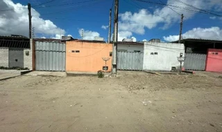 Imóvel 2264476 ['8444408489163'] - ['RUA ALICE ALVES DE FIGUEREDO,N. 21-A LT 04-A3 QD 39, LOT JARDIM EUROPA II - CEP: 58000-000, SANTA RITA - PARAIBA'] ['Portal de Tibiri'] - ['Santa Rita']/['PB'] - 1