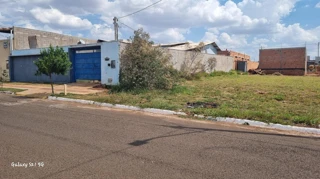 Imóvel 2470876 [''] - ['Lote 12 da quadra 13, medindo 12,00 x 25,00 metros, localizado no lado par da Rua P, a 28,00m da esquina com a Rua B, do loteamento denominado RESIDENCIAL CIDADE JARDIM I'] [''] - ['São Gabriel Do Oeste']/['MS'] - 1