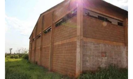 Casa em Paranaiguara, Jardim Patrícia, Avenida Presidente Tancredo Neves com Avenida Paranaíba, GO. Área: 9841m2