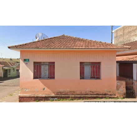Casa em Estiva, Centro, Rua Pereira, 399, MG. Área: 216m2
