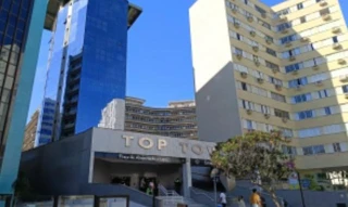 Imóvel 2719878 [''] - ['Loja nº 03, e uma vaga de garagem nº 20, do Edifício Top Tower Executive Center, situada na Rua Esteves Júnior, nº 50 - Centro - Florianópolis/SC'] ['Centro'] - ['Florianópolis']/['SC'] - 1