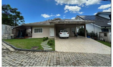 Casa em Balneário Camboriú, Estados, R. Aqueduto, 325 - Estados, SC. Área: 499.7m2