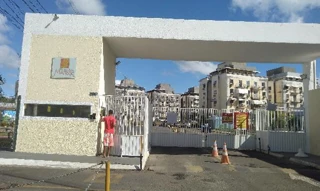 Imóvel 2337180 ['8444412628300'] - ['RUA JOSE LEITE,N. 684 APTO. 002 BL 19, COND GRAN VILLE DAS ARTES, CAJI - CEP: 42722-020, LAURO DE FREITAS - BAHIA'] ['Quintas do Picuaia'] - ['Lauro De Freitas']/['BA'] - 1
