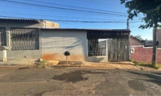 Imóvel 2927480 [''] - ['Rua Ângelo Moretto, 1-55 - Casa, lote 27 da quadra 88. - Núcleo Habitacional Mary Dota - Bauru / SP'] ['Núcleo Habitacional Mary Dota'] - ['Bauru']/['SP'] - 1