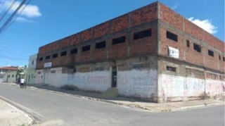 Imóvel 2537380 [''] - ['Av. Ventura De Farias - De 1 A 73 , S/N - Centro'] ['Centro'] - ['Arapiraca']/['AL'] - 1