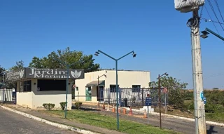 Imóvel 2435281 ['8555527941983'] - ['AVENIDA MINAS GERAIS,N. SN APTO. 104 BL 10, RESIDENCIAL BOUGAINVILLE - CEP: 76383-048, GOIANESIA - GOIAS'] [''] - ['Goianésia']/['GO'] - 1