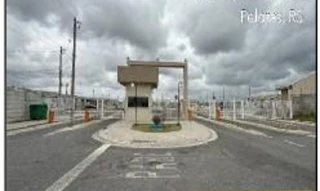 Imóvel 2721181 ['8787714158023'] - ['AV. UM LOT CIDADE ALTA (ANTES ROD. BR-116, N 9101),N. 355 CS 140 QD F - SÍTIO FLORESTA, TRES VENDAS - CEP: 96070-560, PELOTAS - RIO GRANDE DO SUL'] [''] - ['Pelotas']/['RS'] - 1