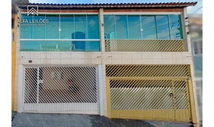 Casa em São Paulo, Vila Jaraguá, Rua Ana Ariel, nºs 32 e 34, SP. Área: 185m2