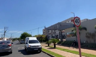 Imóvel 2839982 ['8787713567736'] - ['AVENIDA JOAQUIM VIEIRA DOS SANTOS,N. 2929 APTO. 22 BL B TORRE 03, VILA VIEIRA (VILA XAVIER) - CEP: 14811-142, ARARAQUARA - SAO PAULO'] ['Jardim Brasil (Vila Xavier)'] - ['Araraquara']/['SP'] - 1
