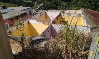 Imóvel 2887682 ['8444428483225'] - ['RUA GERALDO GOMES,N. SN CASA 02 LOTE 96, LOTEAMENTO BONANZA - CEP: 28655-000, DUAS BARRAS - RIO DE JANEIRO'] [''] - ['Duas Barras']/['RJ'] - 1