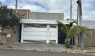 Imóvel 2681782 ['8444422739414'] - ['RUA LUCIA RASPANTE,N. 335 LT C - PART LT 13 E 14, QD 15, JARDIM EDISOM DA SILVA LIMA - CEP: 17512-817, MARILIA - SAO PAULO'] ['Jardim Edisom da Silva Lima'] - ['Marília']/['SP'] - 1