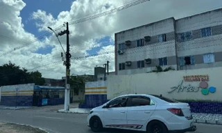 Imóvel 2932184 ['8555500903878'] - ['AVENIDA ANTONIO LISBOA DO AMORIM,N. 1419 APTO. 107 BLOCO 06 1º PAVIMENTO, BENEDITO BENTES - CEP: 57000-000, MACEIO - ALAGOAS'] ['Benedito Bentes'] - ['Maceió']/['AL'] - 1