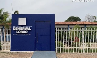 Imóvel 2325684 ['8444412323703'] - ['RUA RAIMUNDO LAURINDO,N. 191, PIAÇAVA I - CEP: 64390-000, DEMERVAL LOBAO - PIAUI'] [''] - ['Demerval Lobão']/['PI'] - 1