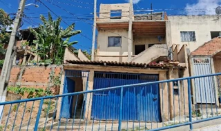 Imóvel 2711284 ['8444407197592'] - ['RUA NOSSA SENHORA APARECIDA,N. 79, CENTRO - CEP: 36955-000, MUTUM - MINAS GERAIS'] [''] - ['Mutum']/['MG'] - 1