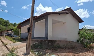 Imóvel 2400686 ['8444425747078'] - ['RUA MATO GROSSO,N. 998, CIDADE NOVA - CEP: 64390-000, DEMERVAL LOBAO - PIAUI'] [''] - ['Demerval Lobão']/['PI'] - 1